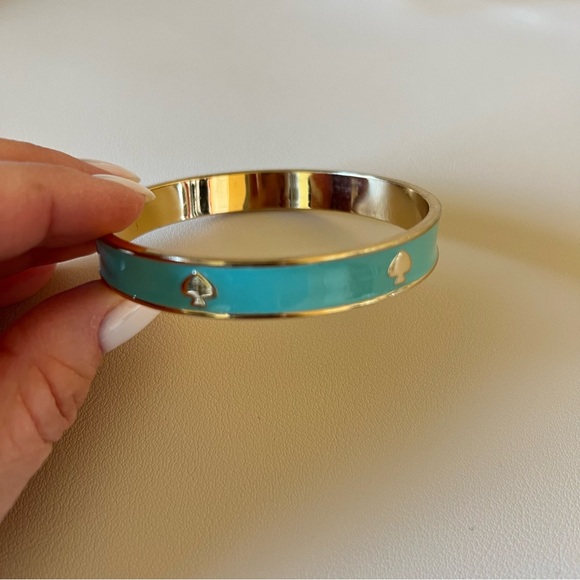 Kate Spade New York Turquoise Enamel Spade Bangle Bracelet Gold Tone - Picture 3 of 11